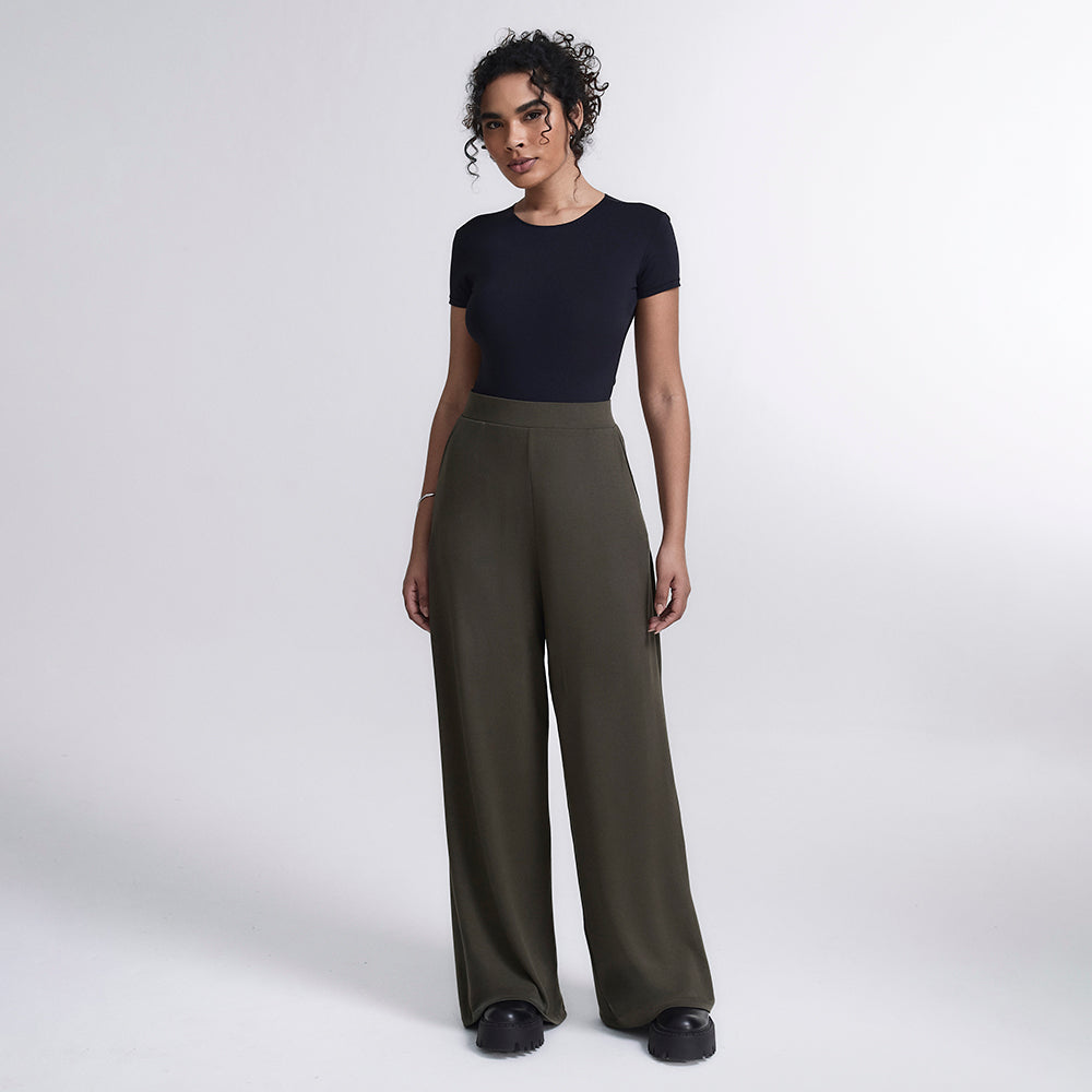 Calça Wide Leg Light InLounge™