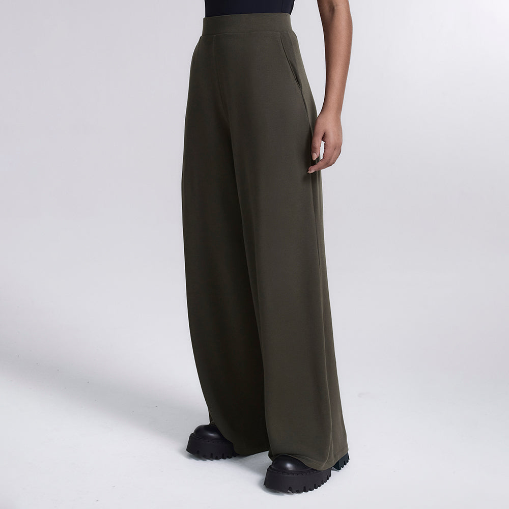 Calça Wide Leg Light InLounge™